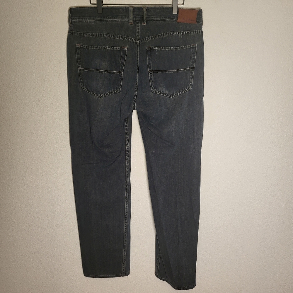 Tommy Bahama Standard Denim Jeans size 34x30 - Picture 2 of 10